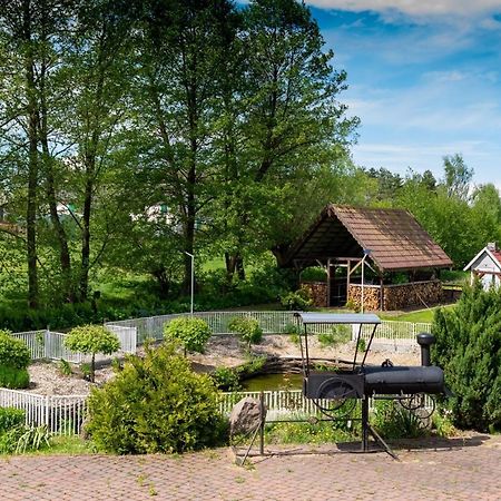 Pensjonat Agroturystyczny Pod Modrzewiem Bed & Breakfast Florczaki Dış mekan fotoğraf