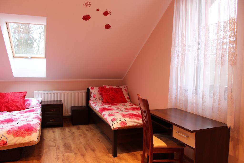 Pensjonat Agroturystyczny Pod Modrzewiem Bed & Breakfast Florczaki Oda fotoğraf